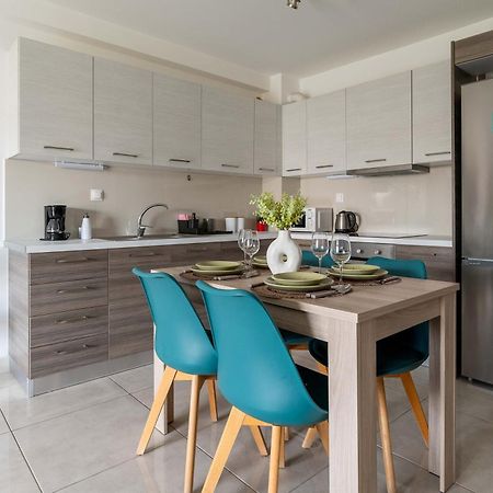 Modern Spacious Apartment Located In פיראוס מראה חיצוני תמונה